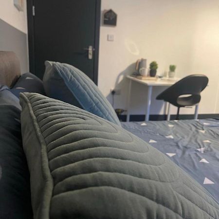Elegant Studio1 Netflix Bathroom Close To Beach Суонси Экстерьер фото
